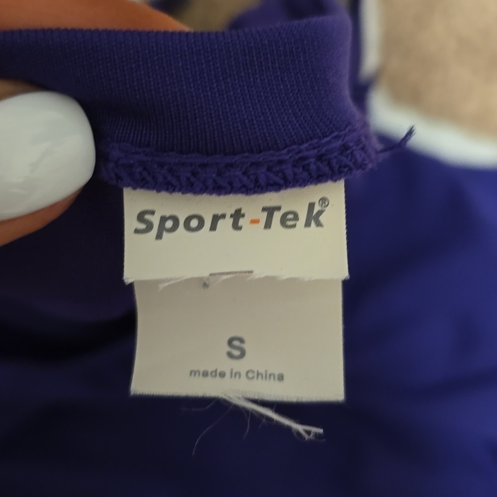 T-shirt - Picture 7 of 8